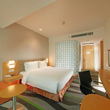 Holiday Inn Express Tangshan Downtown By Ihg Dış mekan fotoğraf
