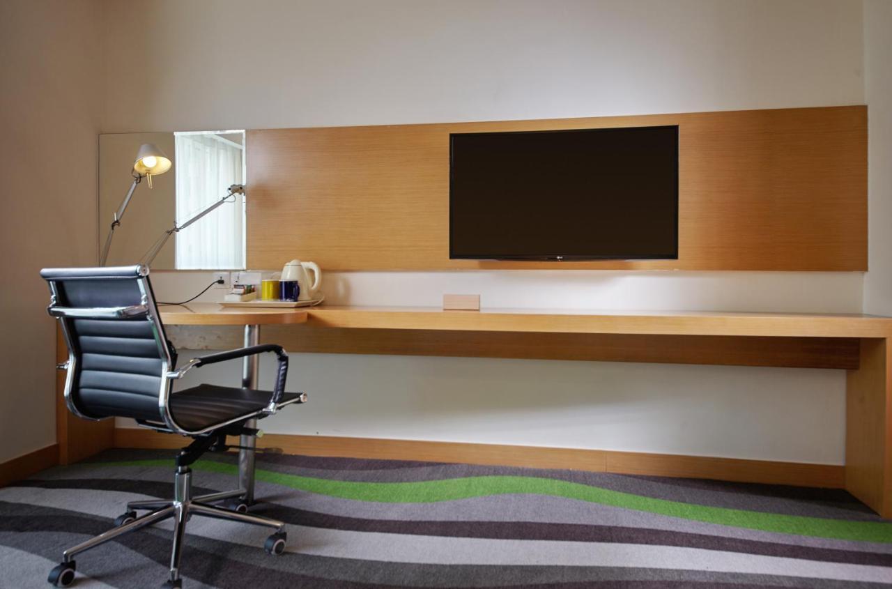 Holiday Inn Express Tangshan Downtown By Ihg Dış mekan fotoğraf