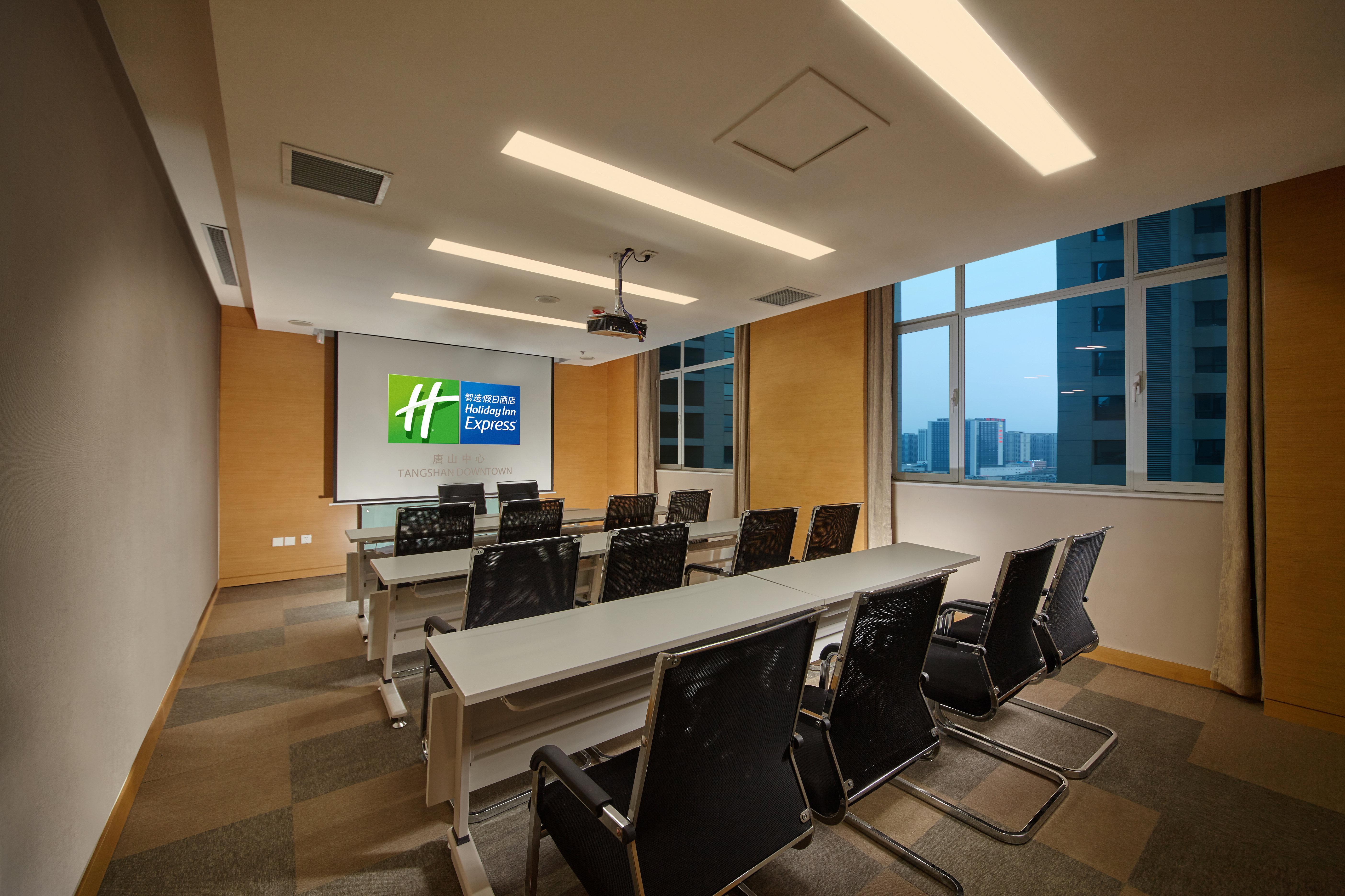 Holiday Inn Express Tangshan Downtown By Ihg Dış mekan fotoğraf