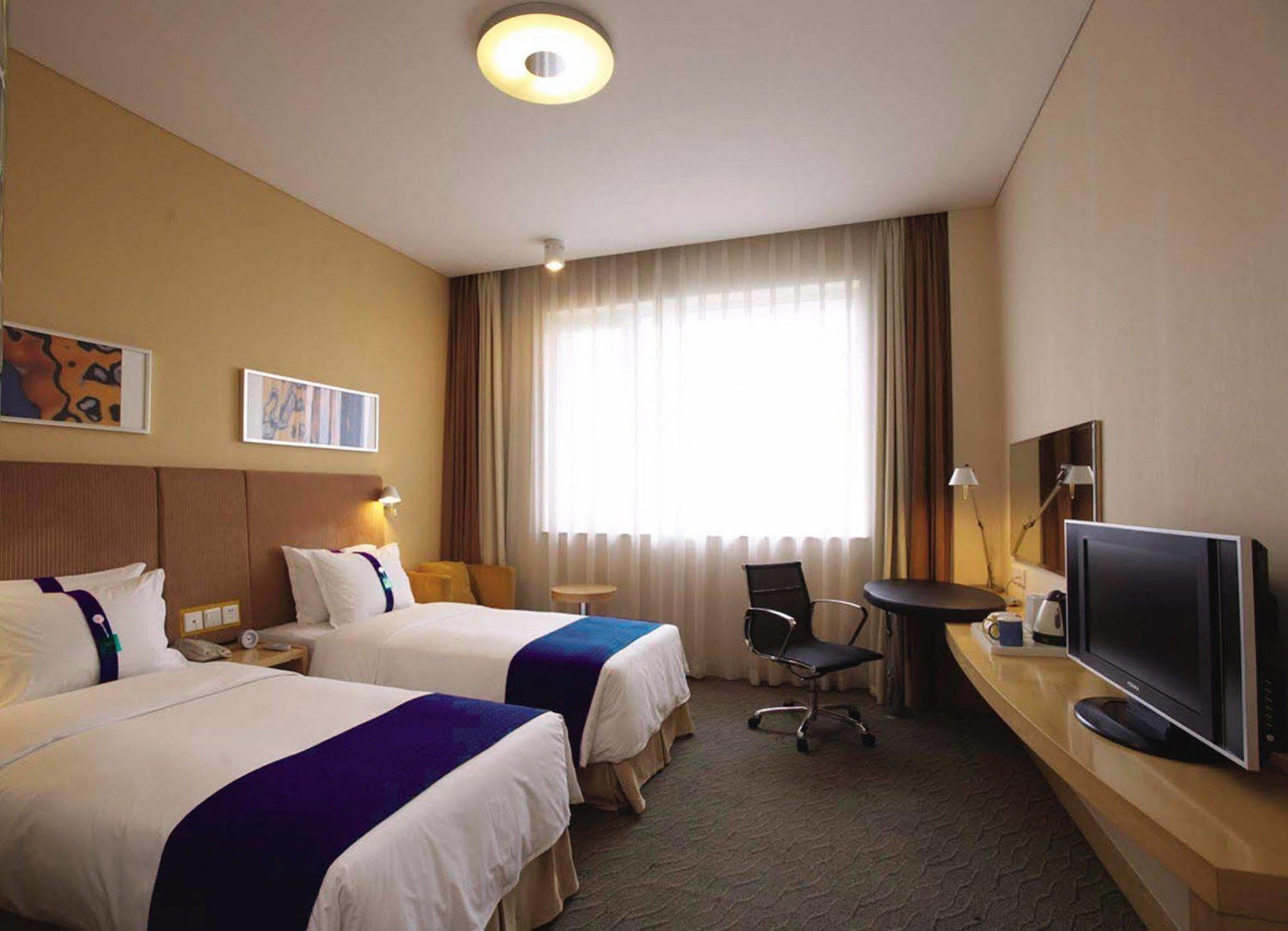 Holiday Inn Express Tangshan Downtown By Ihg Dış mekan fotoğraf